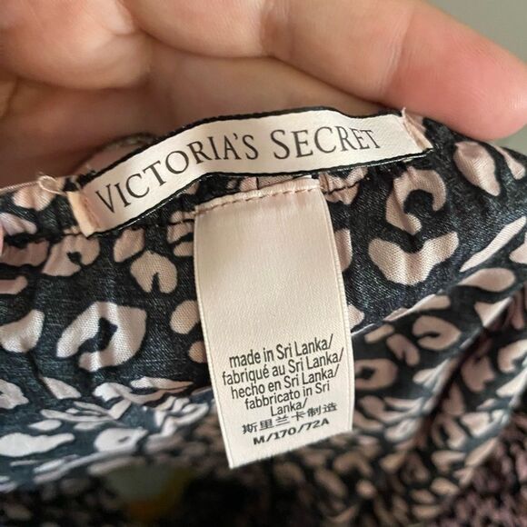 Victoria Secret Cheetah Print/Lace Lounge Shorts - Picture 4 of 4